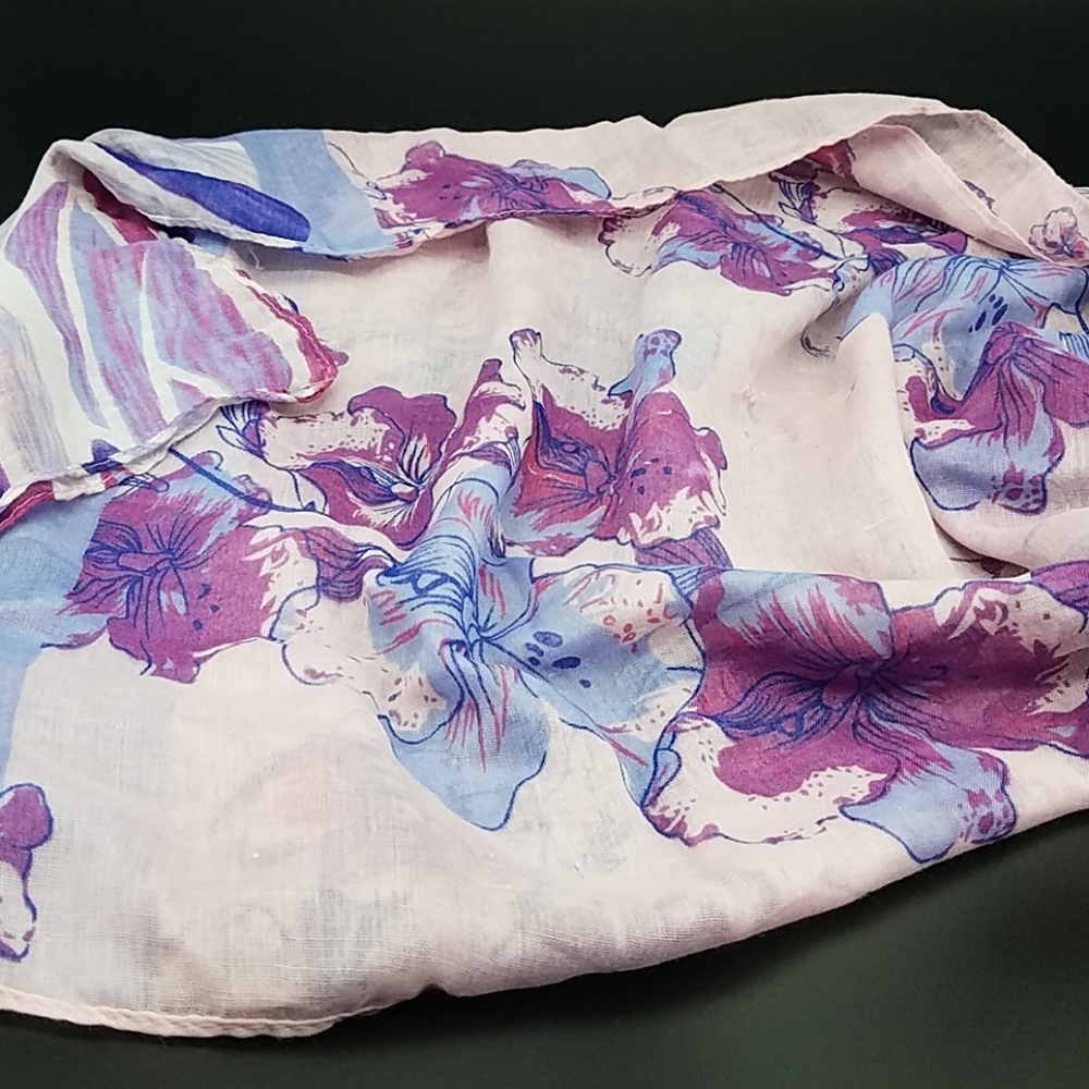Floral print scarf